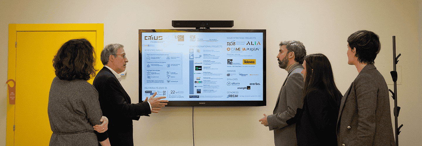 O novo director da AESIA descubre o CiTIUS durante a segunda visita da institución ao centro este ano