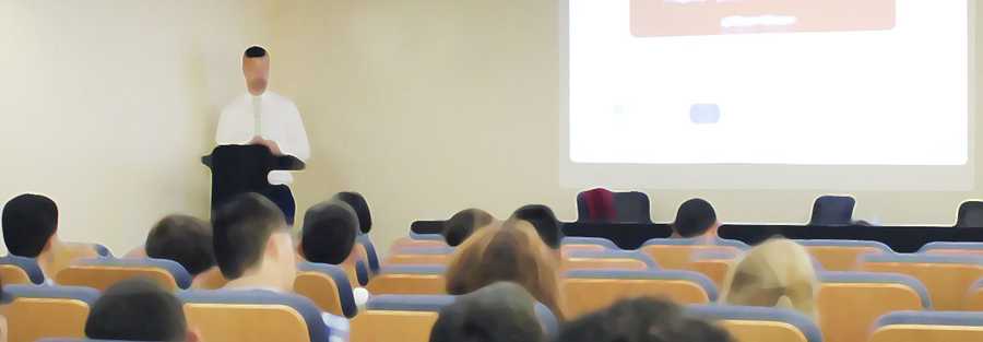 PhD Defense: 'Dynamic workload optimisation on NUMA and heterogeneous architectures'